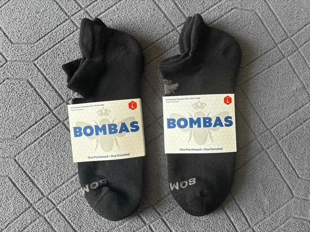2 Pack Of Bombas Sock Unisex Ankle Black Adult Size Large NWT